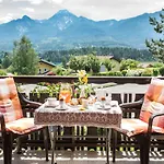 Gaestehaus Karawankenblick Проживание в семье *