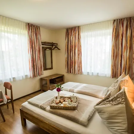 Gaestehaus Karawankenblick Drobollach am Faakersee